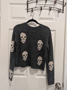 Dark Gray Skull Pattern Crewneck Sweater XS